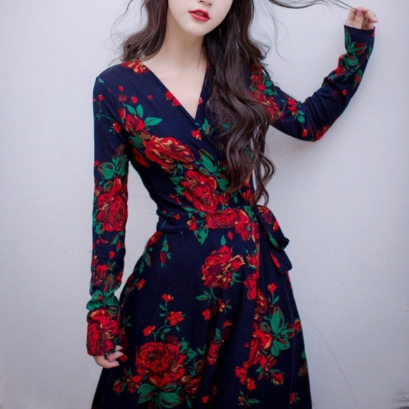 NWOT Fall/ Winter Holidays Maxi Dress, warm and beautiful! - Picture 7 of 8